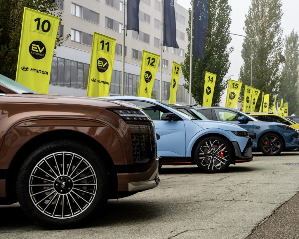 Dieses Bild hat ein leeres Alt-Attribut. Der Dateiname ist DSC04987-1-1024x819.jpeg