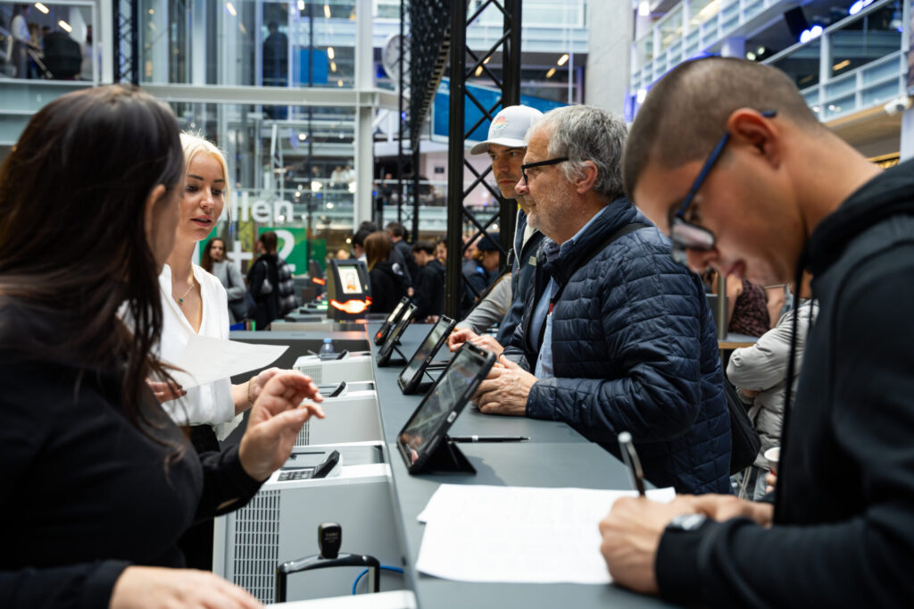 Dieses Bild hat ein leeres Alt-Attribut. Der Dateiname ist DSC05528-1024x682.jpg